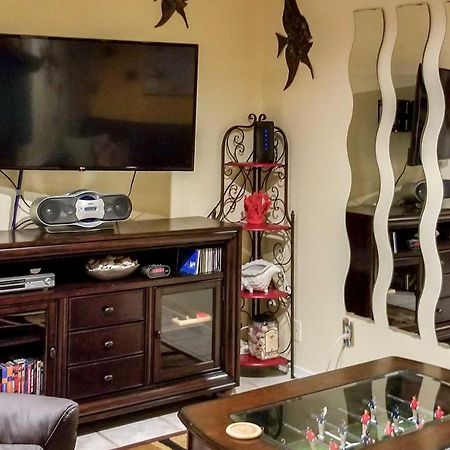 Family-Friendly Beach Condo 1 Block To Shore! Myrtle Beach Bagian luar foto